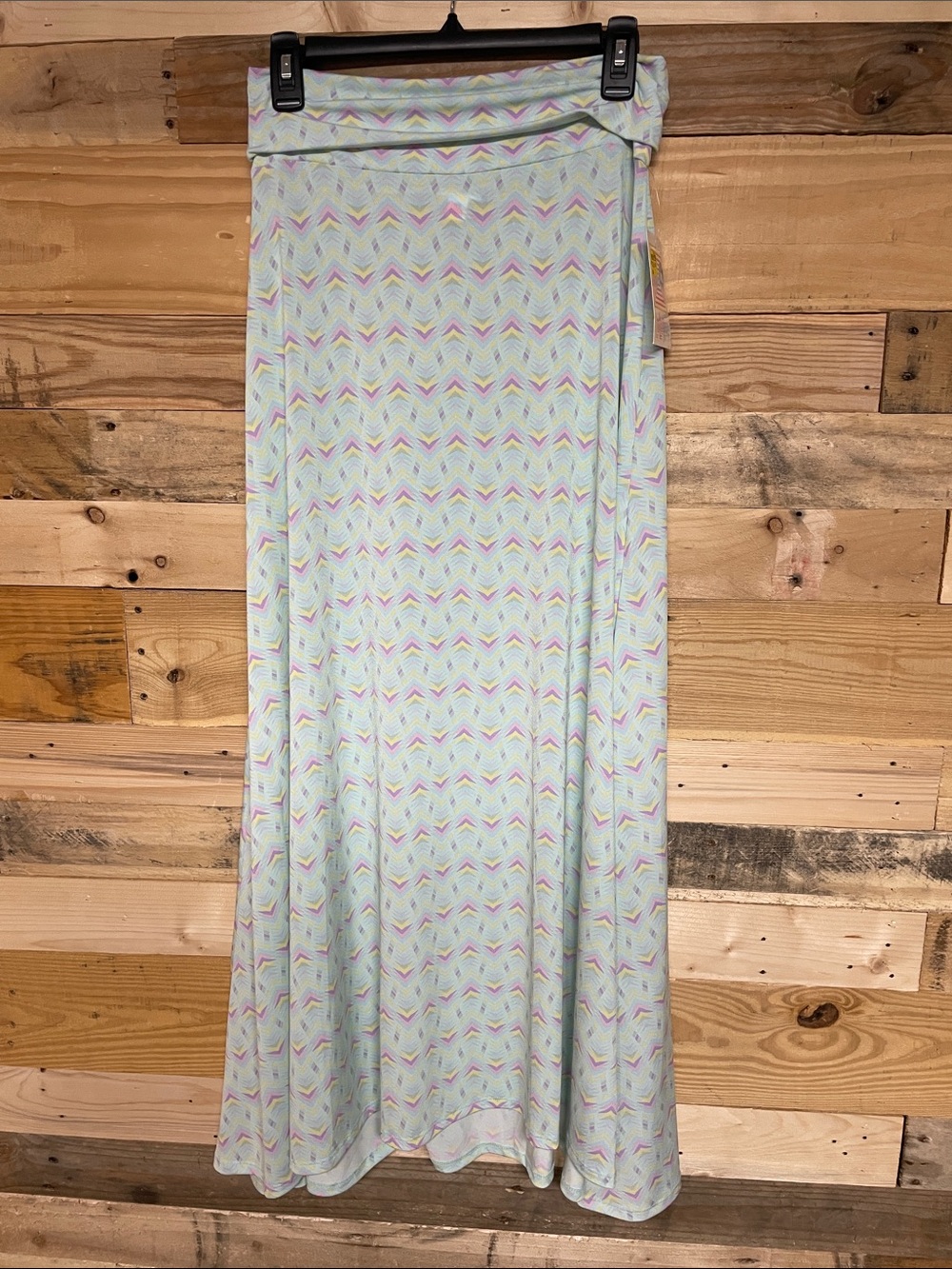 size XS LulaRoe Pastel Colors Chevron Print Design Maxi skirt